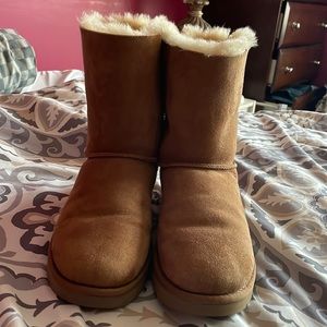 UGG. Women’s size 10. Bailey Bow II. Gently worn. Chestnut